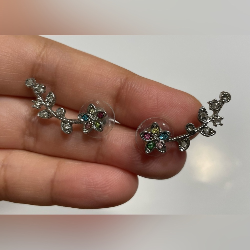 Floral Earrings With Multicoloured Stones